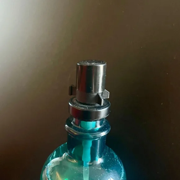 Bath and Body Works Stress Relief essential oil pillow mist - Picture 3 of 5